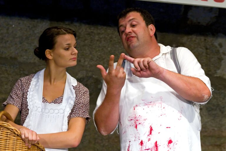 Franziska Popp (Emma), Harald Miedler (Havlitschek)