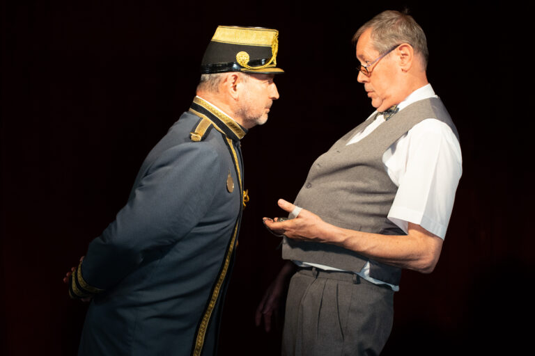 Gerhard Ratzberger als Major und Robert Redl als Phillip